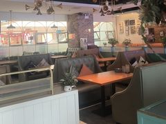 -豪客嘉族·麦尼顿西餐厅(乐福天下店)