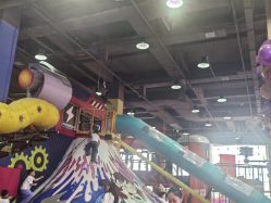 -欧酷世界动力星球(王府井奥莱UP TOWN店)