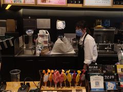 -星巴克臻选(华堂·新辰汇店)