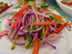 新疆老虎菜-马尔龙新疆饭店·清真(瑞景店)