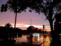 -吴山路夜市