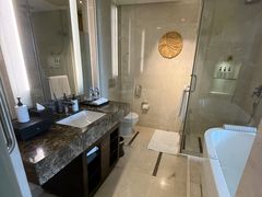 -青岛海尔洲际酒店