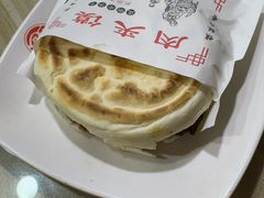 -吴三酸菜麻食酱香面馆(印花布园小区店)