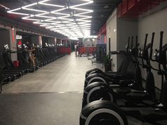 器械区-一年四季24小时智能健身(广百店)