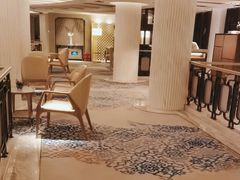 -浅深(世茂滨江精品店)