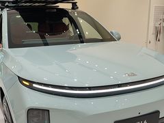-理想汽车(世纪汇店)