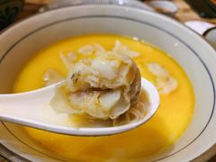 金汤黄鱼馄饨-蟹黄鱼·楼上面馆(外滩中央旗舰店)