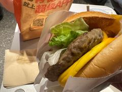 和牛堡-肯德基(东直门来福士店)