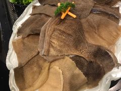 -左庭右院鲜牛肉火锅(金山万达店)