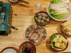 -黔二妞地摊火锅(龙华清湖店)