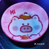 几个朋友临时出来聚一聚基本包场了。虽然是酒吧
