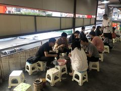 等位区-红化眼镜家沾沾(延安店)