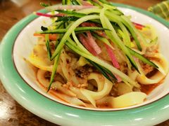 石河子的凉皮-清真·玛丽亚新疆菜主题餐厅(浙江中路店)
