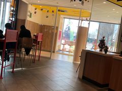 大堂-麦当劳(津南吾悦广场店)