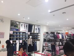 -优衣库(上海金桥国际商业广场店)