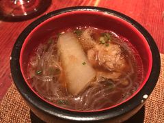 竹笙萝卜酥肉粉丝汤-花马天堂云南餐厅 Lost Heaven(高邮路店)