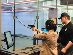 -都市枪神实弹射击俱乐部