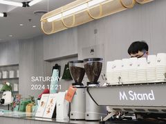 -M Stand(南京紫峰大厦店)