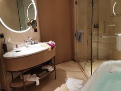 -上海佘山世茂艾美酒店