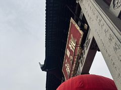 -龙华寺