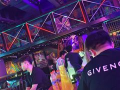 -UP嘻哈酒吧(粉巢店)