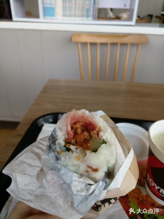 培根蛋肉酥饭团