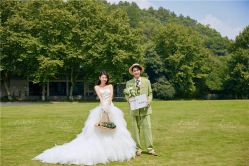 -易摄影婚纱摄影工作室