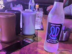 -喜鹊音乐酒馆(西街店)