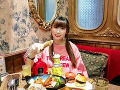 -秘密旅行Bonjour(黑金冠 江南西店)