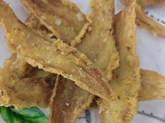 干炸小海鱼-叶存利海鲜大馅饺子(海宁路总店)