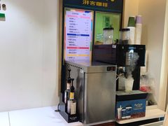 -全家便利店(新闸路二店)