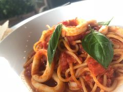 -ROAST coffee & eatery