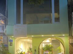 -溪岸路花鸟市场