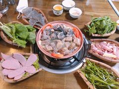 水性杨花-阿婆情腊排骨火锅(金虹路店)