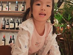 -芭莉与彩虹西餐厅(成都合生汇店)