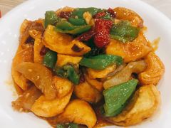 蛋白烧牛筋-江城燕子大排档(江汉路步行街店)