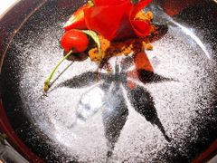 山楂法国鹅肝配卡露伽鱼籽酱-味界·精致赣菜(招商花园城店)