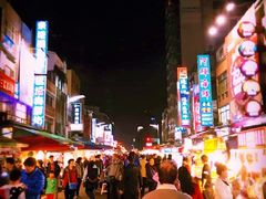 -六合夜市