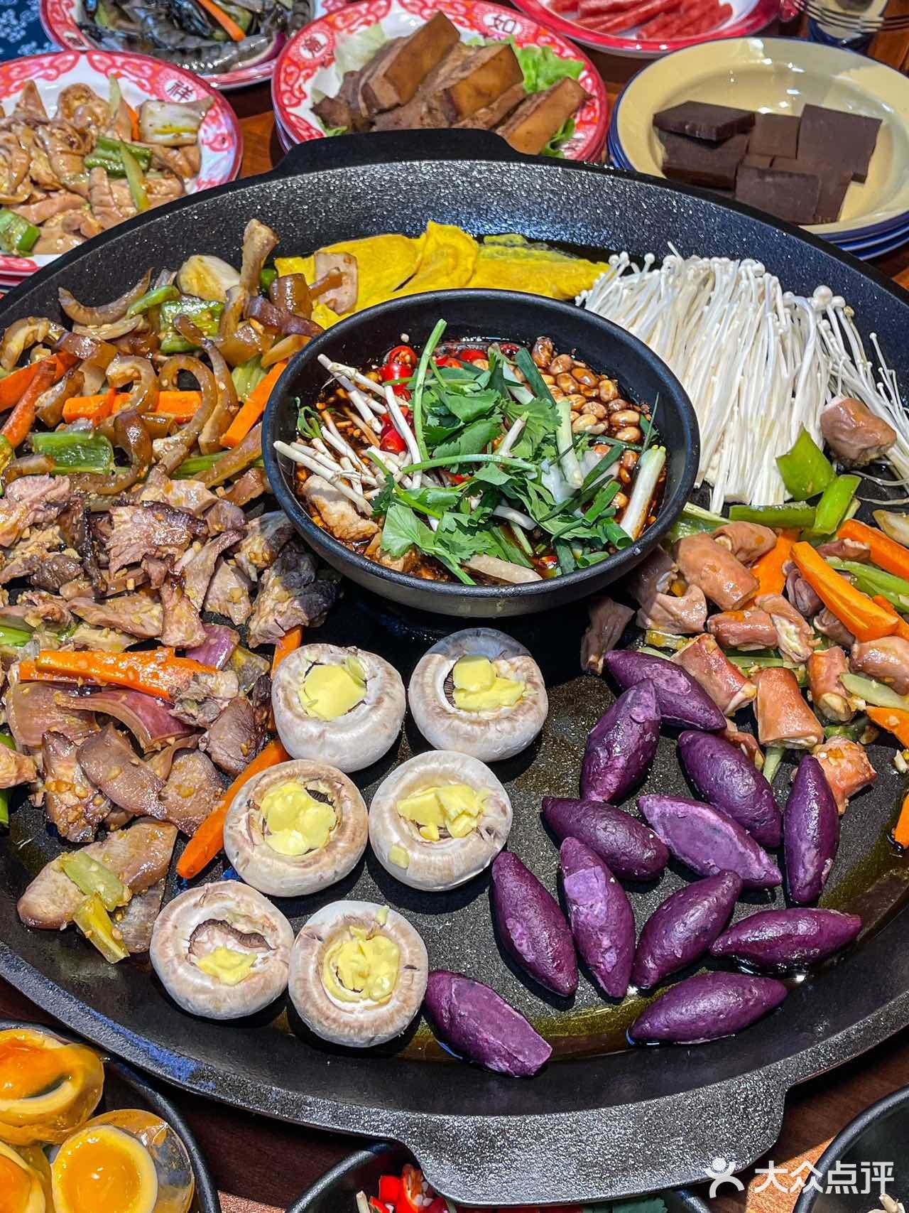 刚开业三天,下午三点去都没地方坐了……