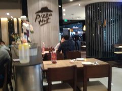 大堂-必胜客(百联又一城店)