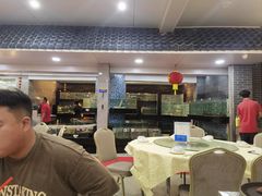 -鹏城人家海鲜酒家·23年老字号(较场尾店)