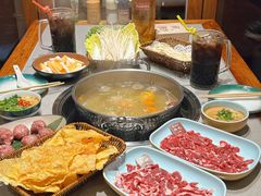 -四点金粥底火锅(沂州里店)