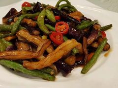 长豆角烧茄子-黄家饺子东北特色菜馆(湖滨商业街店)