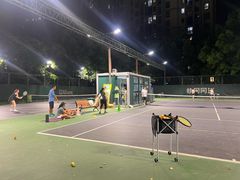 -快网网球俱乐部(徐汇爱建园店)