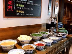 自助调料区-纸盐河码头火锅(十八梯店)
