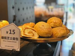 咸蛋黄肉松-红跑车(三孝口店)