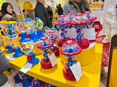 -m豆巧克力世界(上海世茂广场店)