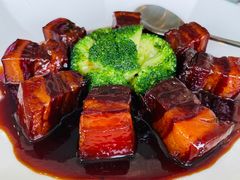 红烧山里黑毛猪肉-世博源公馆·本帮融合菜·主题包厢·江景餐厅