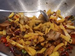 -老唐三下锅 ·张家界地标美食(溪布街店)