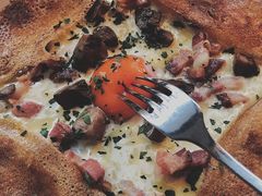 鸡蛋蘑菇熏肉荞麦可丽饼-RAC BAR(安福路店)